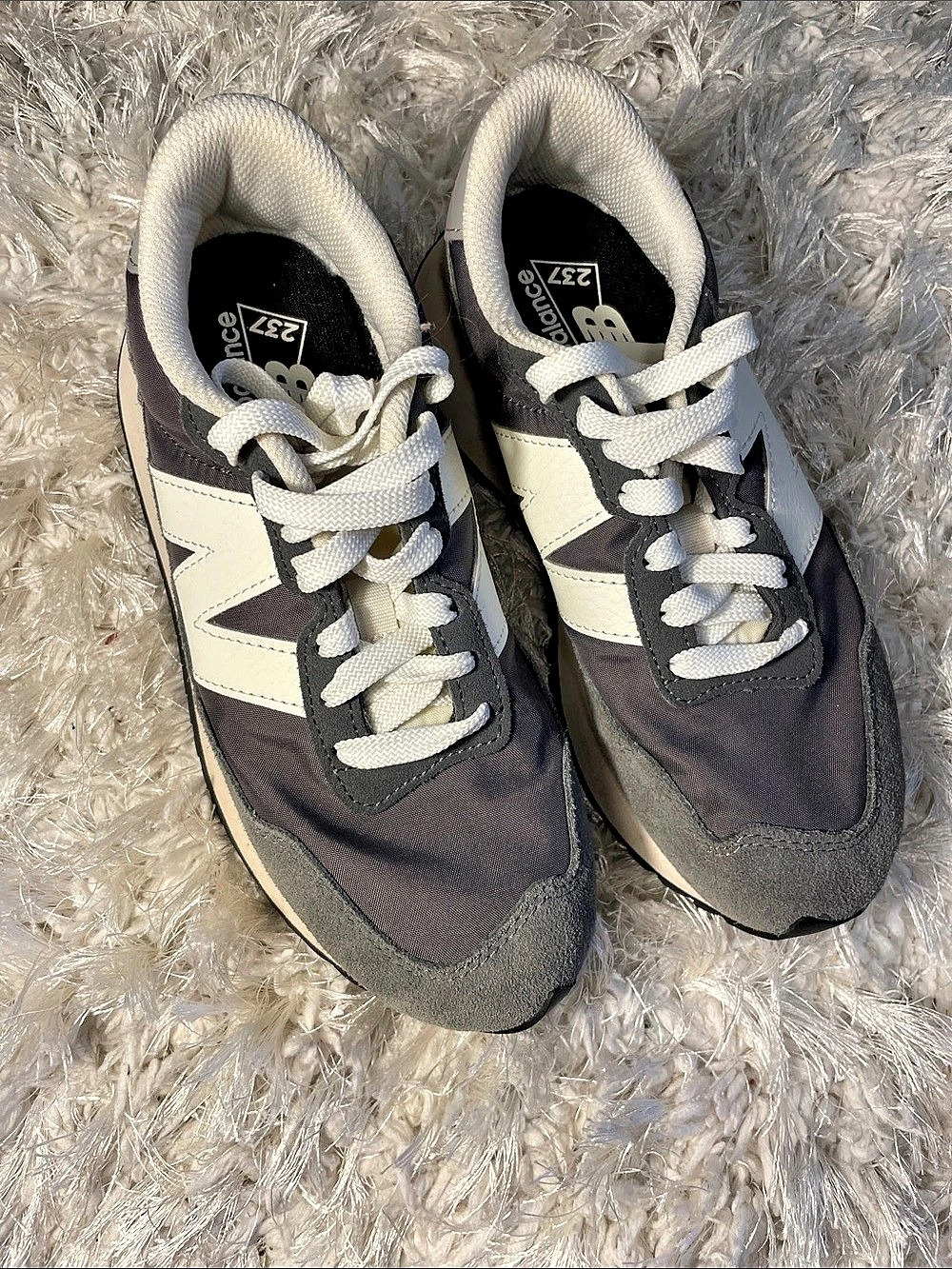 New Balance 237 Women's Gray & White Sneakers US 6 women’s